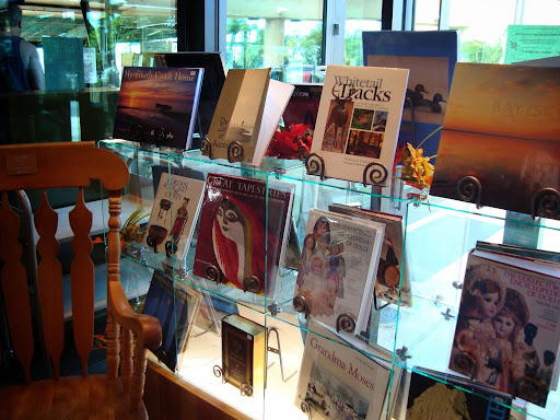 Book Store «Friends of the Encinitas Library Bookstore», reviews and photos