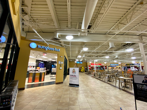 Shopping Mall «Jackson Premium Outlets», reviews and photos, 537 Monmouth Rd, Jackson, NJ 08527, USA