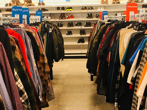 Clothing Store «Ross Dress for Less», reviews and photos, 3129 Market Center Drive, Morrisville, NC 27560, USA