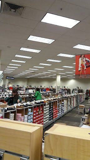 Shoe Store «DSW Designer Shoe Warehouse», reviews and photos, 16920 SW 72nd Ave, Tigard, OR 97224, USA