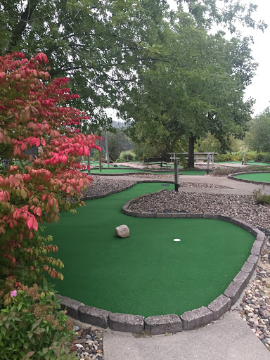 Golf Course «Derby Grange Golf & Recreation», reviews and photos, 13079 Derby Grange Rd, Dubuque, IA 52002, USA