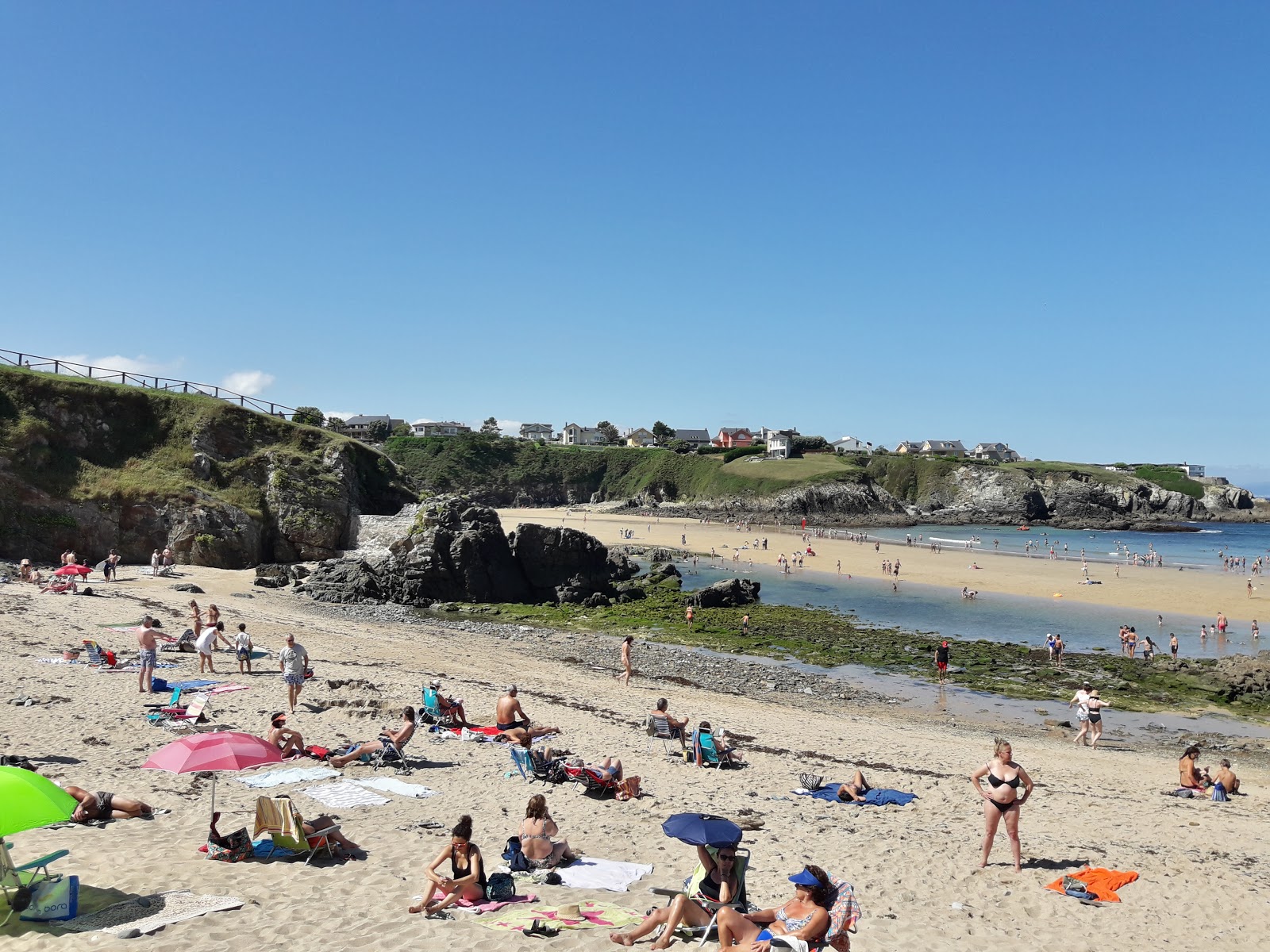 Foto de Playa de Ribeiria - lugar popular entre os apreciadores de relaxamento