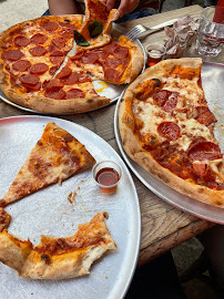 Plats et boissons du Pizzeria Sonny’s pizza à Paris - n°2