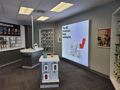 Cell Phone Store «Russell Cellular, Verizon Authorized Retailer», reviews and photos, 435x Hartford Turnpike, Vernon, CT 06066, USA