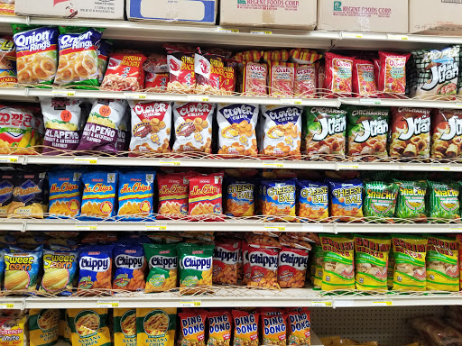 Shopping Mall «Carrollton Shopping Center», reviews and photos, 8474 Annapolis Rd, New Carrollton, MD 20784, USA