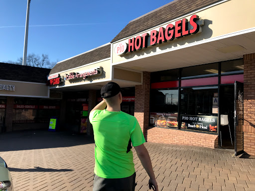 Shopping Mall «Woodrow Shopping Plaza», reviews and photos, 655 Rossville Ave, Staten Island, NY 10309, USA