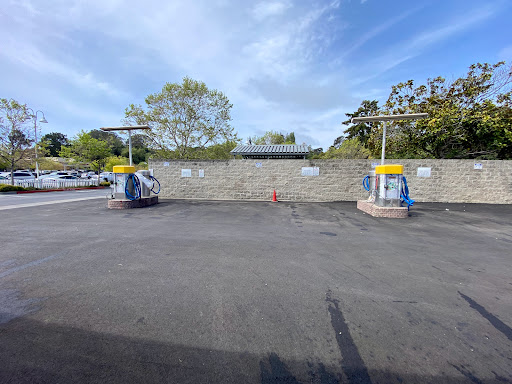 Self Service Car Wash «Bay Ave Self Serve Car Wash», reviews and photos, 821 Bay Ave, Capitola, CA 95010, USA