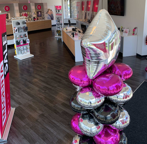 Cell Phone Store «T-Mobile», reviews and photos, 101 W Mineral Ave, Littleton, CO 80120, USA