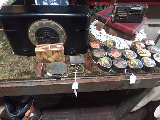 Restaurant «Old Delina Country Store», reviews and photos, 4397 John Barnes Rd, Cornersville, TN 37047, USA