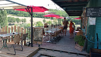 Atmosphère du Restaurant L’Oustal du lac à Montcuq - n°3