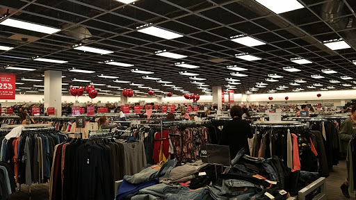 Department Store «Nordstrom Rack Clackamas Promenade», reviews and photos, 8930 SE Sunnyside Rd, Clackamas, OR 97015, USA