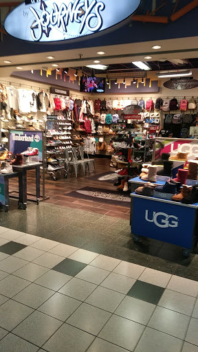 Shopping Mall «River Oaks Center», reviews and photos, 96 River Oaks Center Dr, Calumet City, IL 60409, USA