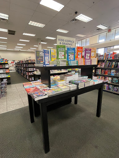 Book Store «Books-A-Million», reviews and photos, 401 S Mt Juliet Rd #405, Mt Juliet, TN 37122, USA