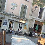 Photo n° 1 de l'avis de Jean. fait le 06/09/2023 à 19:34 pour Au Fil de l'Eau L'Isle sur La Sorgue à L'Isle-sur-la-Sorgue