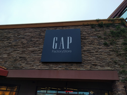 Clothing Store «Gap Outlet», reviews and photos, 1001 N Arney Rd, Woodburn, OR 97071, USA