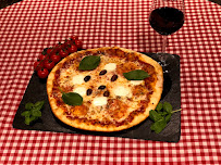 Pizza du Restaurant français Restaurant La Source à Valbonne - n°1