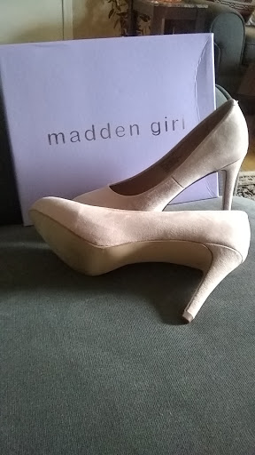 Shoe Store «Famous Footwear», reviews and photos, 371 Putnam Pike, Smithfield, RI 02917, USA