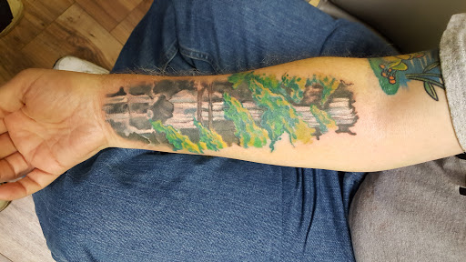 Tattoo Shop «Uptown Ink», reviews and photos, 906 Penn St, Reading, PA 19602, USA