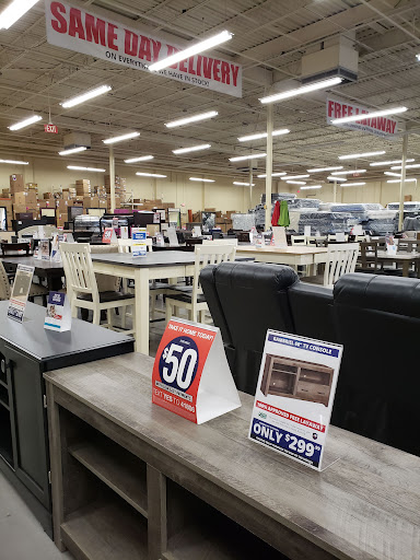 Furniture Store «American Freight Furniture and Mattress», reviews and photos, 3939 Forsyth Rd, Winter Park, FL 32792, USA