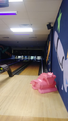 Bowling Alley «Cape Ann Lanes», reviews and photos, 53 Gloucester Ave, Gloucester, MA 01930, USA