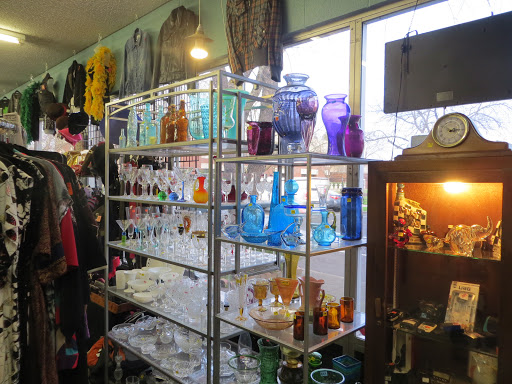 Thrift Store «Upscale Thrift», reviews and photos, 2590 21st St, Sacramento, CA 95818, USA