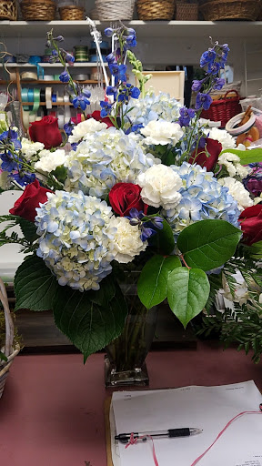 Florist «Mt Scott Flowers», reviews and photos, 7405 SE 82nd Ave, Portland, OR 97266, USA
