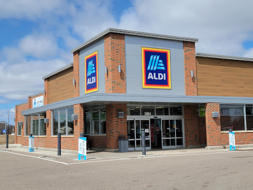 Supermarket «ALDI», reviews and photos, 3064 Commercial Blvd, Chippewa Falls, WI 54729, USA