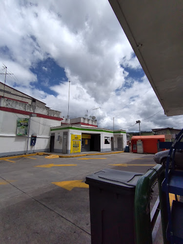 Opiniones de EDS Mobil Magdalena en Quito - Gasolinera