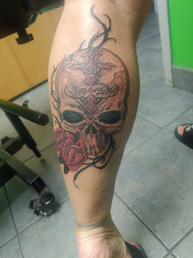 Tattoo Shop «Ink Spot Tattoo», reviews and photos, 3811 Harlem Rd, Buffalo, NY 14215, USA