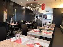 Atmosphère du Restaurant asiatique Oullins Sushi Wok à Oullins-Pierre-Bénite - n°11
