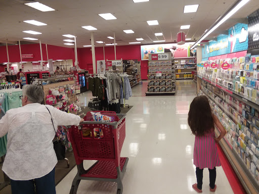 Department Store «Target», reviews and photos, 6100 Shingle Creek Pkwy, Brooklyn Center, MN 55430, USA