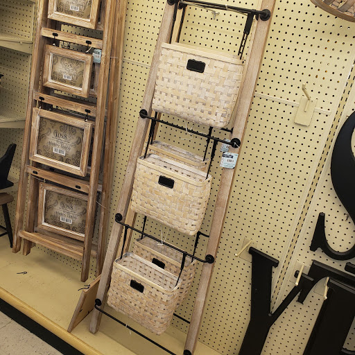 Craft Store «Hobby Lobby», reviews and photos, 1422 E Dixie Dr, Asheboro, NC 27203, USA