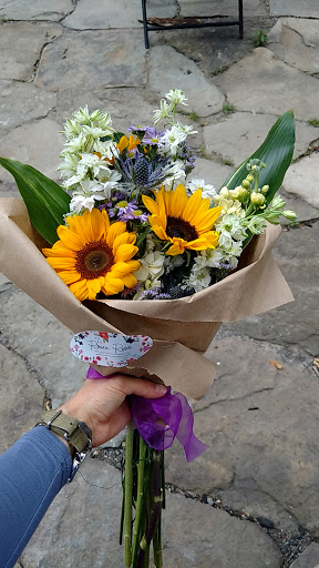 Florist «Raven Rose», reviews and photos, 474 Main St, Beacon, NY 12508, USA