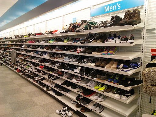 Clothing Store «Ross Dress for Less», reviews and photos, 10700 MacArthur Blvd, Oakland, CA 94605, USA