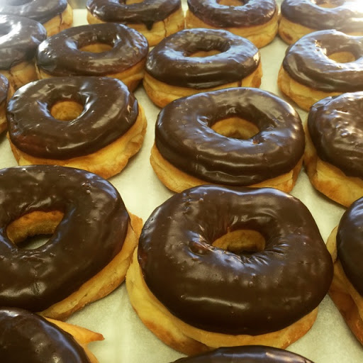 Donut Shop «BoSa Donuts», reviews and photos, 155 E Williams Field Rd, Gilbert, AZ 85295, USA