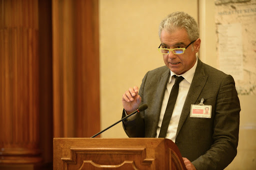Prof. Mauro Granata Reumatologo Internista