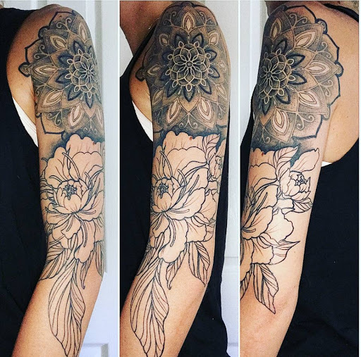 Explore small face tattoo ideas, creative tattoo ideas in Saint Petersburg, available at Buku Tattoo Studio