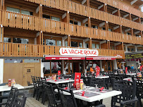 Atmosphère du Restaurant La Vache Rouge à La Plagne-Tarentaise - n°1