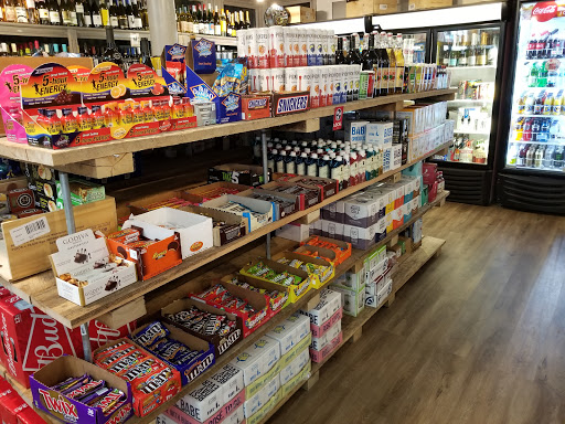 Liquor Store «Downtown Nashville Wine and Spirits», reviews and photos, 178 2nd Ave N, Nashville, TN 37201, USA