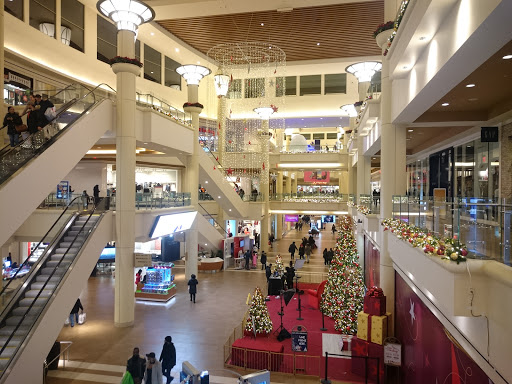 The Mall at Bay Plaza image 2