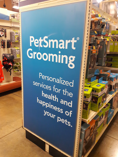 Pet Supply Store «PetSmart», reviews and photos, 5810 Antioch Rd, Merriam, KS 66202, USA