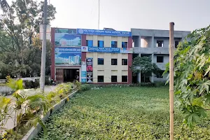 Shah Mokhdum Medical College And Hospital image