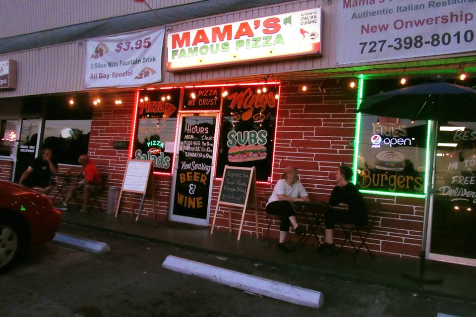 Mamas Famous Pizzeria