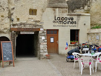 La Cave Aux Moines Sarl du Restaurant français Restaurant Les pieds bleus à Gennes-Val-de-Loire - n°1