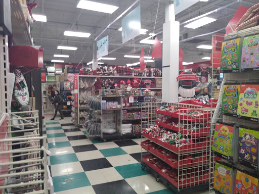 Shopping Mall «Boulevard Mall», reviews and photos, 730 Alberta Dr, Buffalo, NY 14226, USA