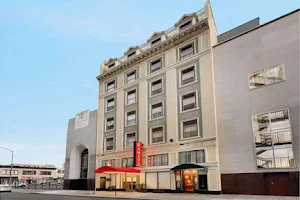 Ramada by Wyndham Oakland Downtown City Center image