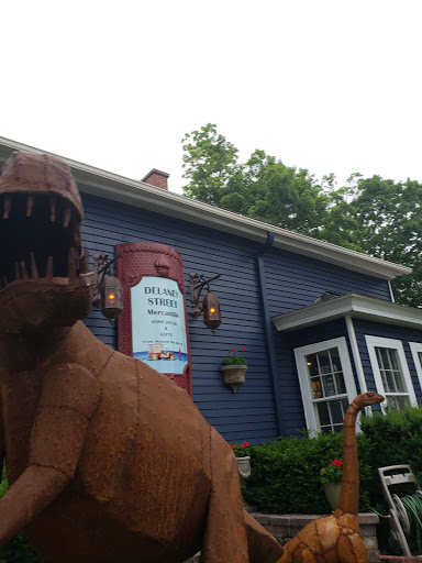 Shopping Mall «Fancy Fair Mall», reviews and photos, 830 W Main St, Lake Geneva, WI 53147, USA