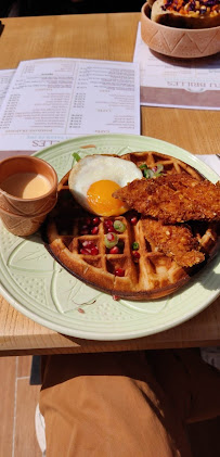 Chicken and Waffles du Restaurant brunch Tu Brilles à Lille - n°12