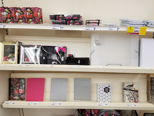 Office Supply Store «Staples», reviews and photos, 1755 North Pebblecreek Parkway, Goodyear, AZ 85395, USA