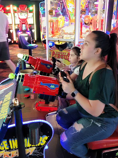 Shopping Mall «Rivercrest Shopping Center», reviews and photos, 13120 Rivercrest Dr, Crestwood, IL 60445, USA